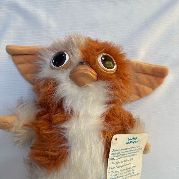 Vintage Gremlins GIZMO Hasbro Softies Plush Squeaker 1984 With Tag NOS - Picture 2 of 8